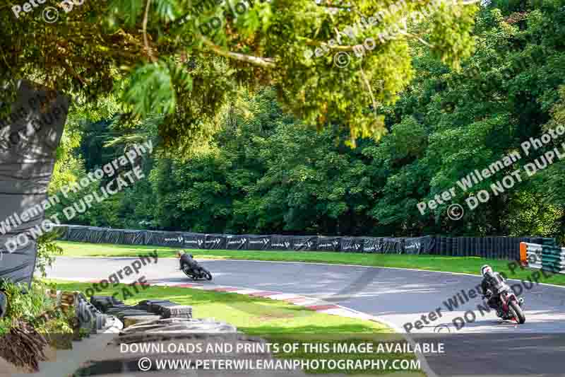 cadwell no limits trackday;cadwell park;cadwell park photographs;cadwell trackday photographs;enduro digital images;event digital images;eventdigitalimages;no limits trackdays;peter wileman photography;racing digital images;trackday digital images;trackday photos